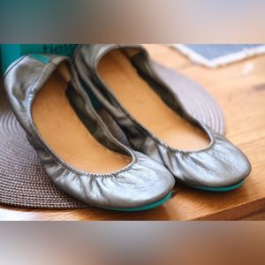 Tieks Metallic Pewter Size 10 Excellent Condition!